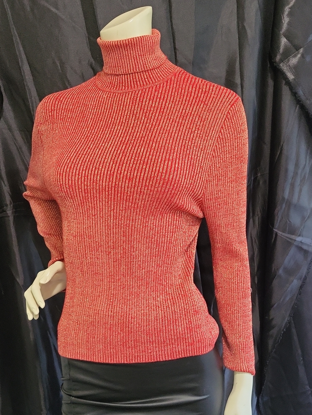Runway Turtle Neck Sweater Redish Orange With Sparkly Gold Thread Accents.  2X